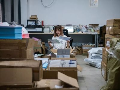 國內痛包第一人 18歲百萬收入，19歲購房的創業傳奇